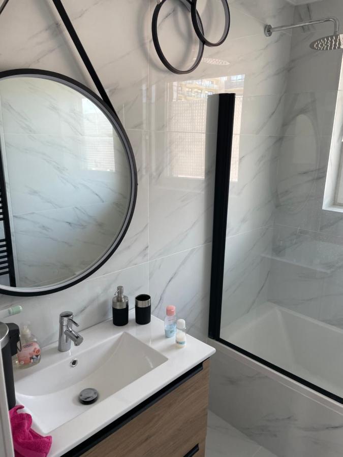 Appartement 303 Place Leopold 1Er A La Panne A 100M De La Plage Dış mekan fotoğraf
